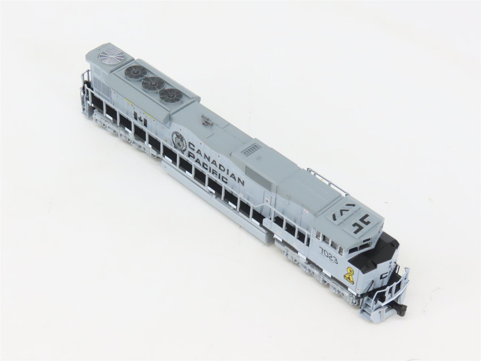 N Scale Kato 176-8544 CP Canadian Pacific SD70ACU Diesel Locomotive #7023