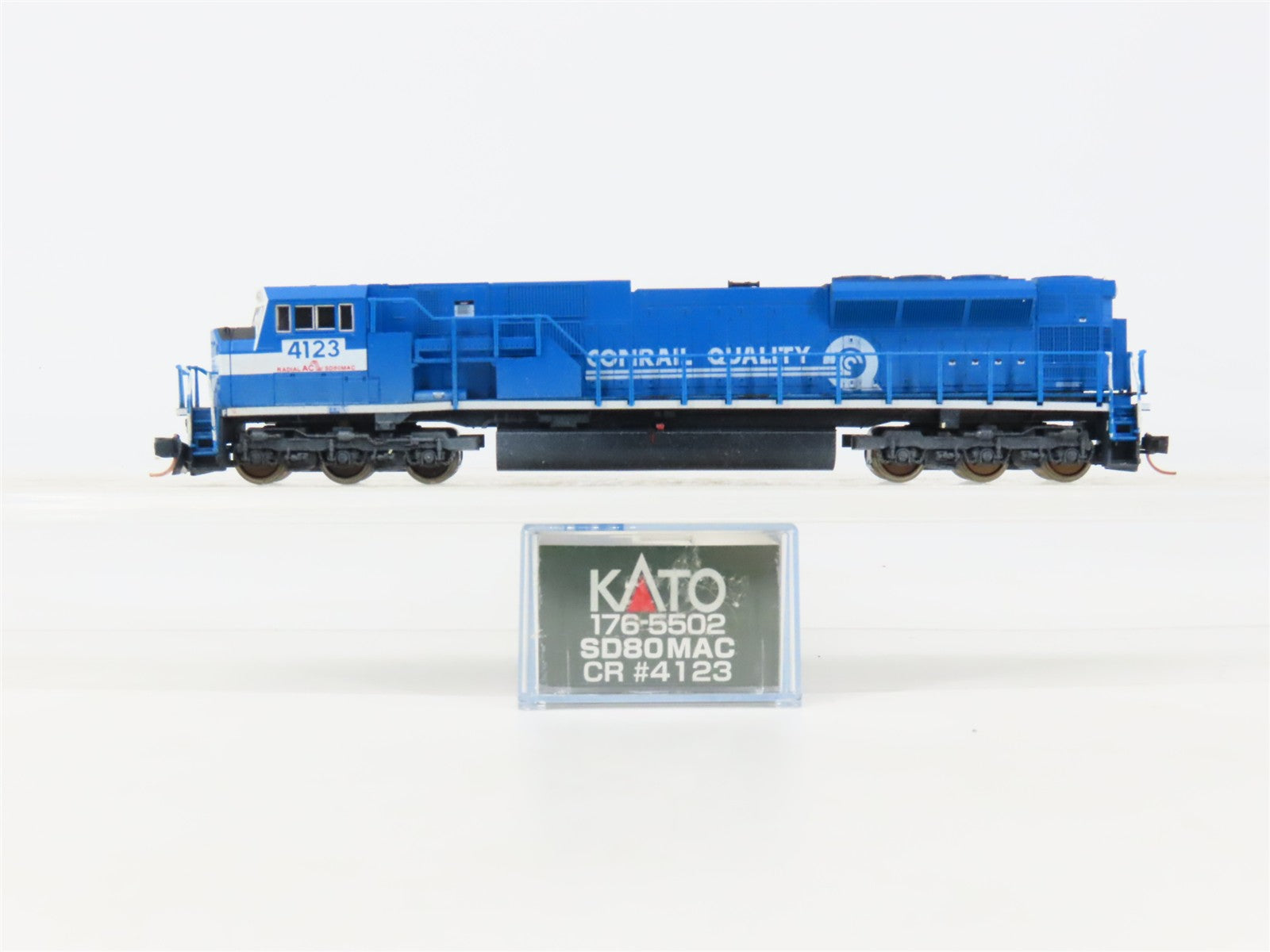 N Scale Kato 176-5502 CR Conrail SD80MAC Diesel Locomotive #4123 Weathered