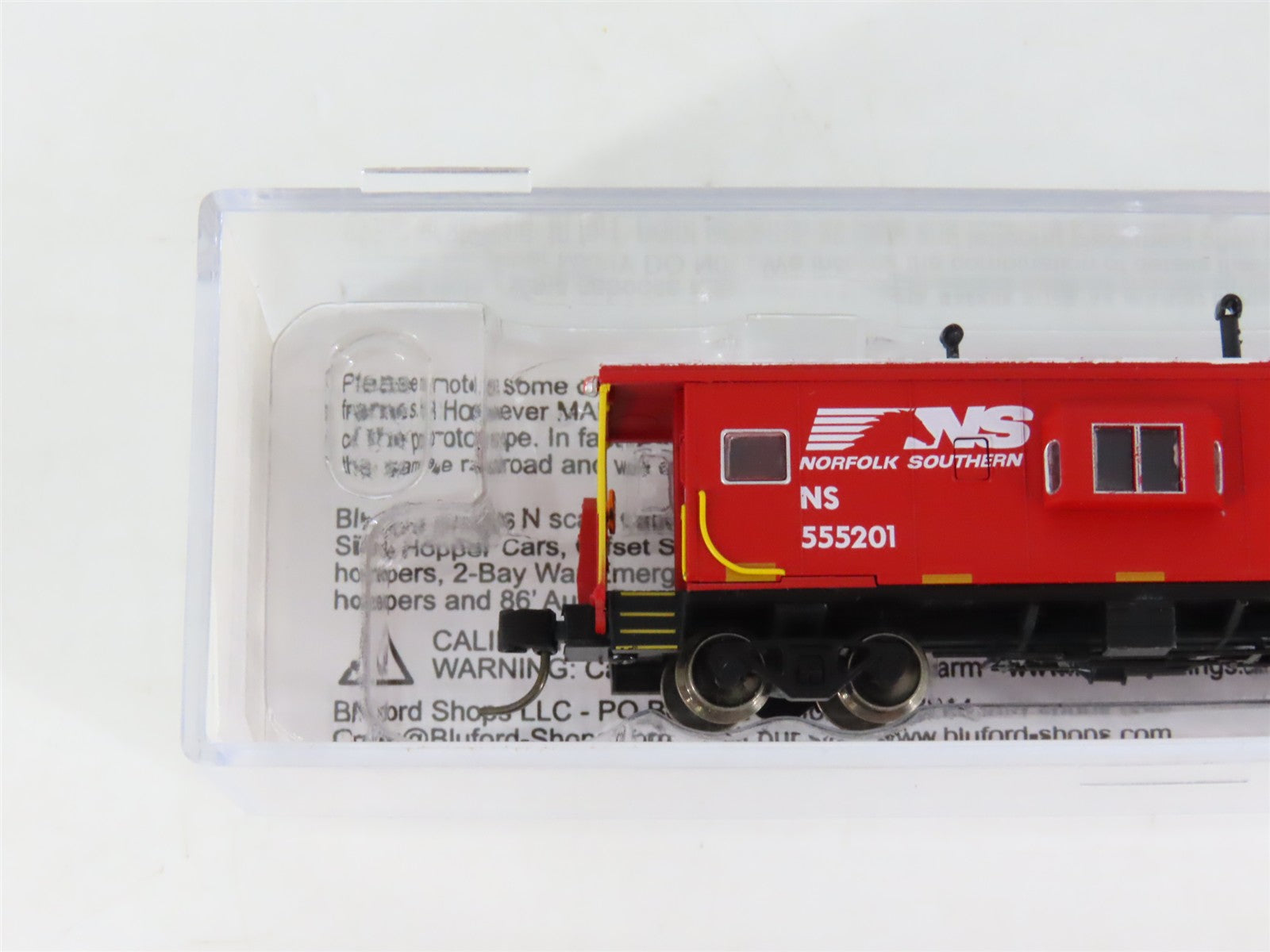 N Scale Bluford 40080 NS Norfolk Southern Half Bay Window #555201