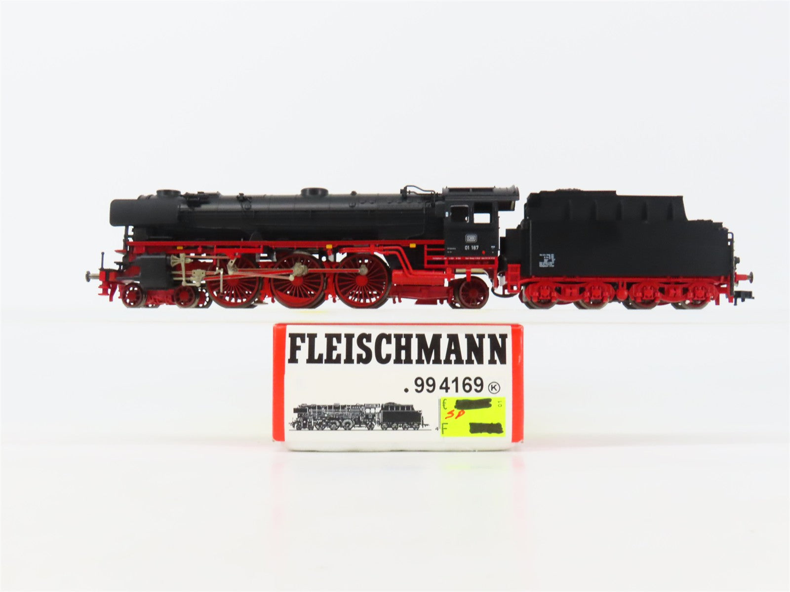 HO Scale Fleischmann 4169 DB Deutsche Bundesbahn 4-6-2 Steam #01 187 DC