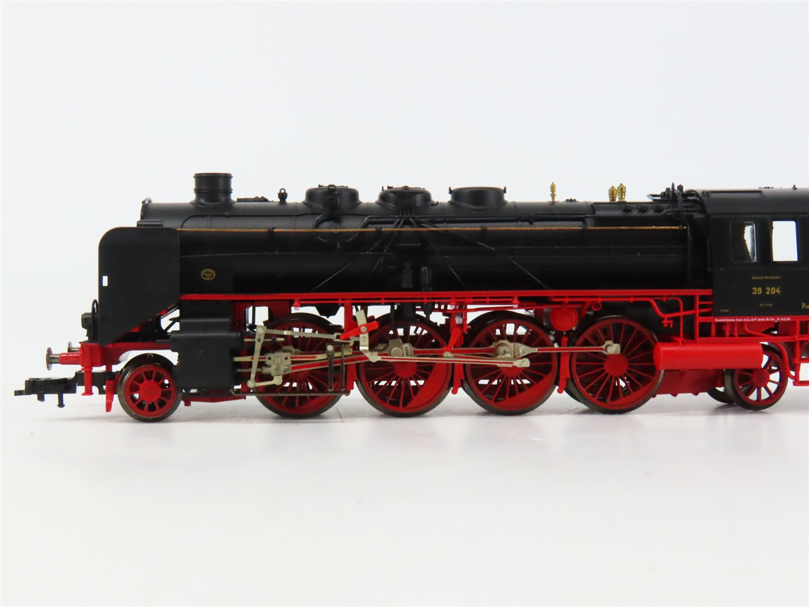HO Scale Fleischmann 4139 Deutsche Reichsbahn 2-8-2 Class 39 Steam #39 204 DC