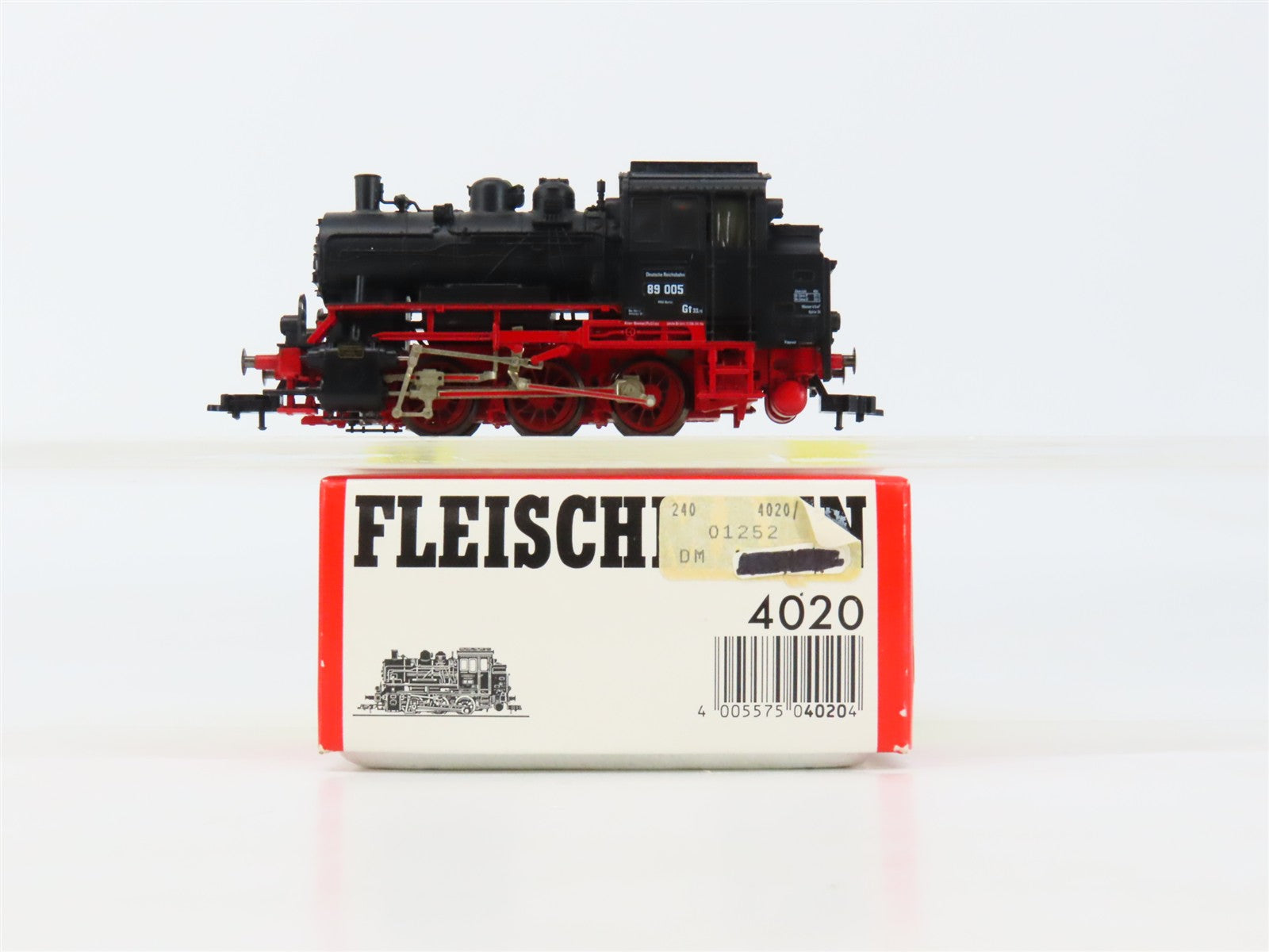 HO Scale Fleischmann 4020 DR Deutsche Reichsbahn Class 89 0-6-0T Steam DC