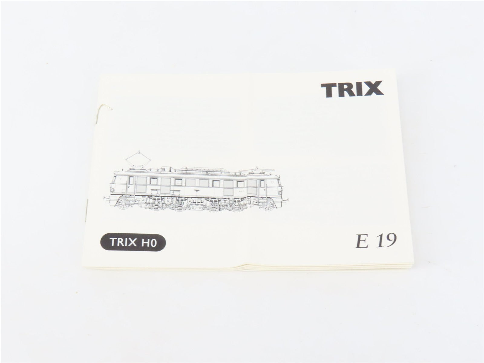 HO Scale Trix 22708 Deutsche Bundesbahn E 19 Electric #E 19 11 DC