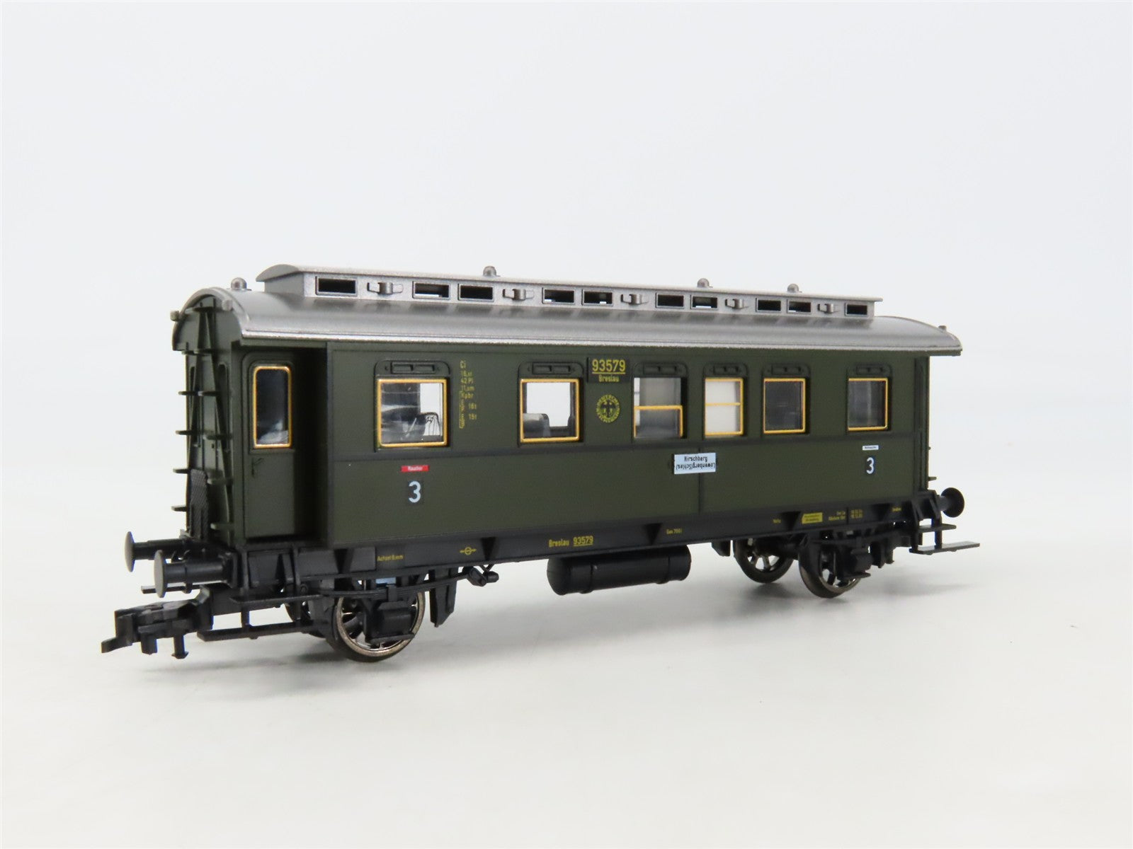 HO Scale Fleischmann 5769K DR Deutsche Reichsbahn Coach Passenger Car #93579
