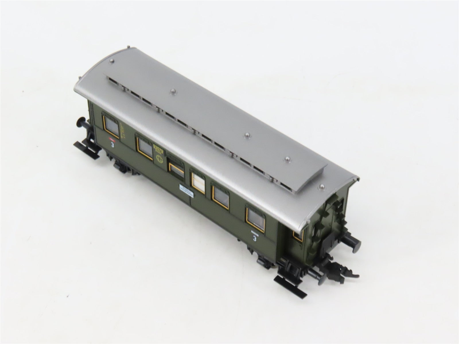 HO Scale Fleischmann 5769K DR Deutsche Reichsbahn Coach Passenger Car #93579