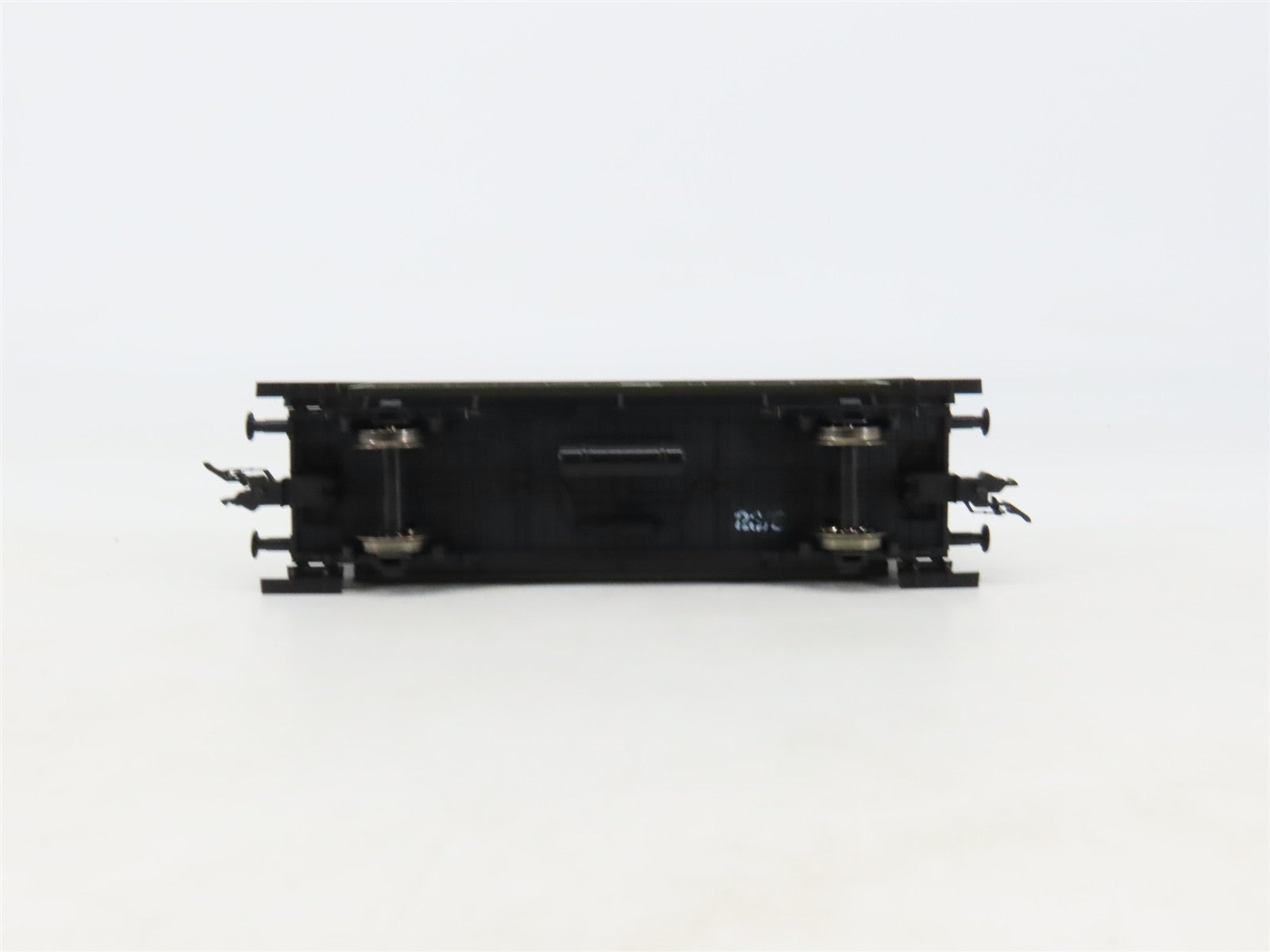 HO Scale Fleischmann 5769K DR Deutsche Reichsbahn Coach Passenger Car #93579