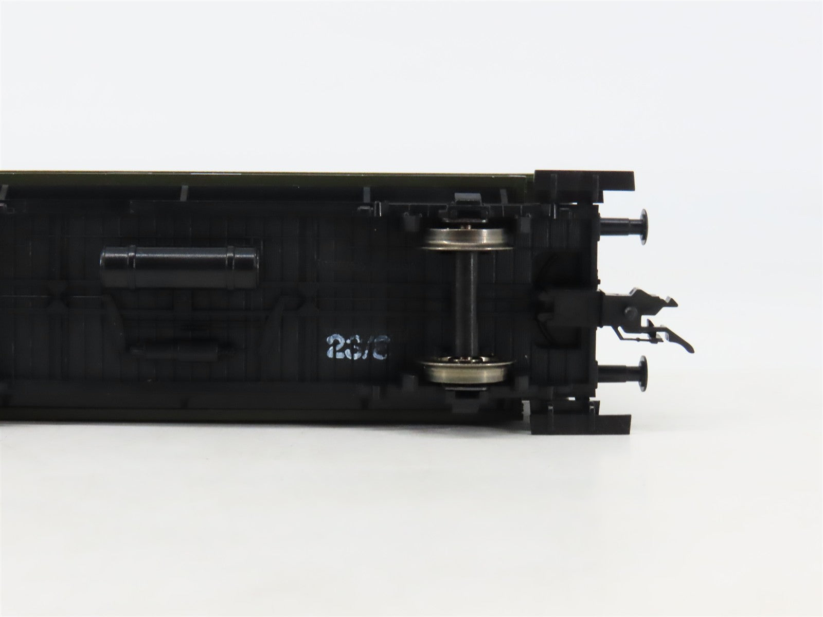 HO Scale Fleischmann 5769K DR Deutsche Reichsbahn Coach Passenger Car #93579