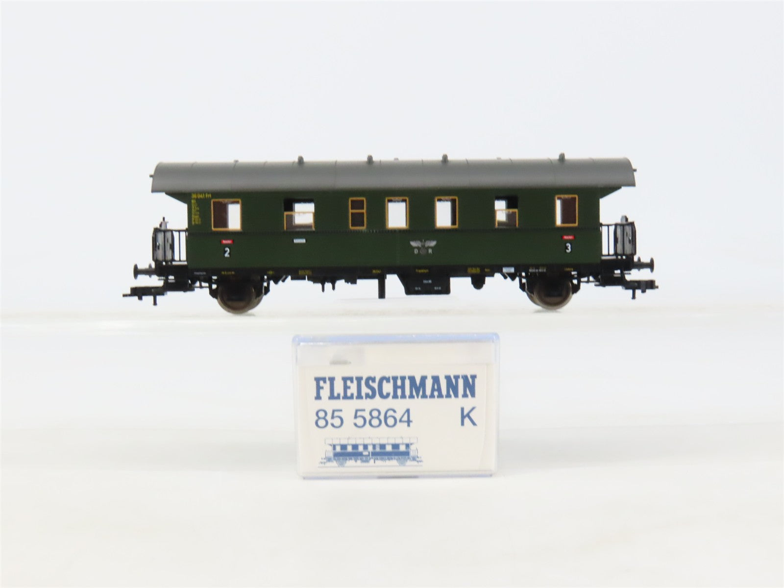 HO Fleischmann 855864K DR Deutsche Reichsbahn 2/3 Coach Passenger Car #36041