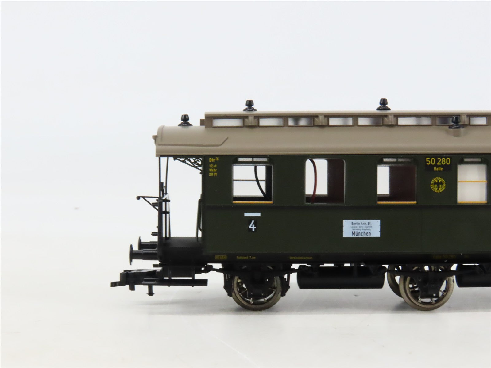 HO Scale Fleischmann 5875K DR Deutsche Reichsbahn 4th Coach Passenger Car #50280