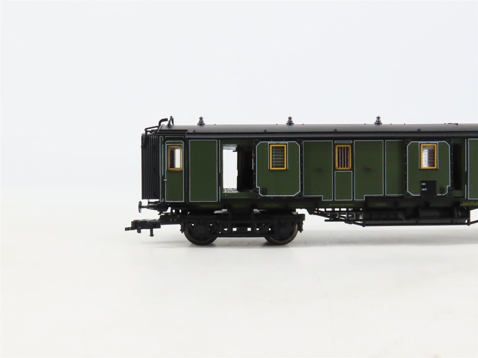 HO Scale Trix 43364 K.Bay.Sts.B. Royal Bavarian Baggage Passenger Car #17657