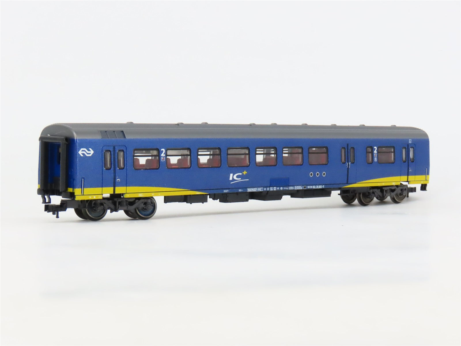 HO Scale Marklin 42643 NS Dutch Railways Express Passenger 3-Car Set