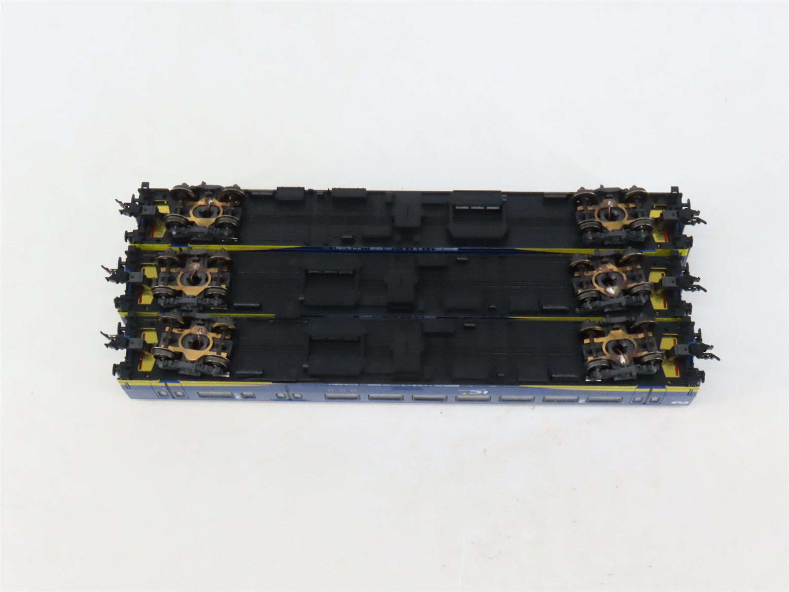 HO Scale Marklin 42643 NS Dutch Railways Express Passenger 3-Car Set