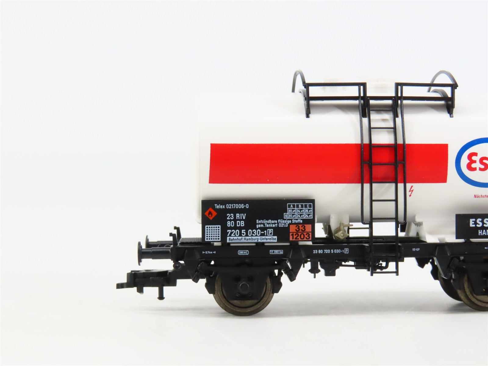 HO Scale Fleischmann 5410K Esso DB Tankcar #030-1