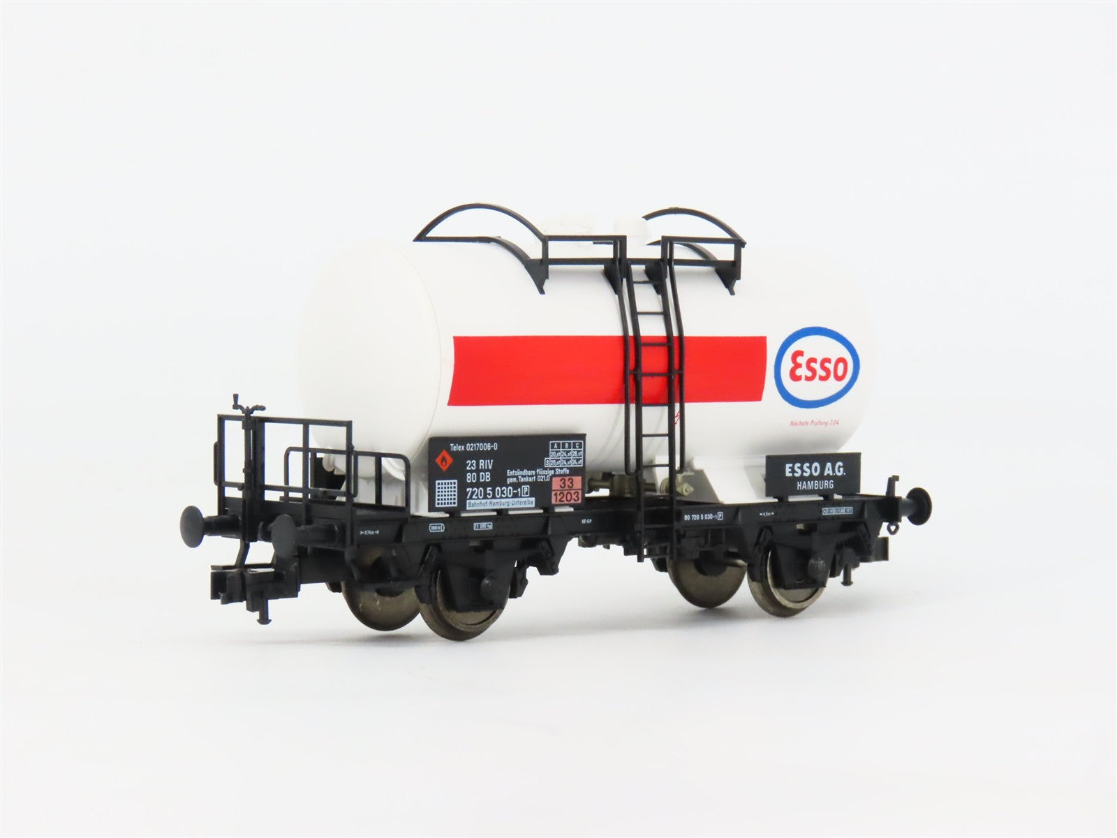 HO Scale Fleischmann 5410K Esso DB Tankcar #030-1