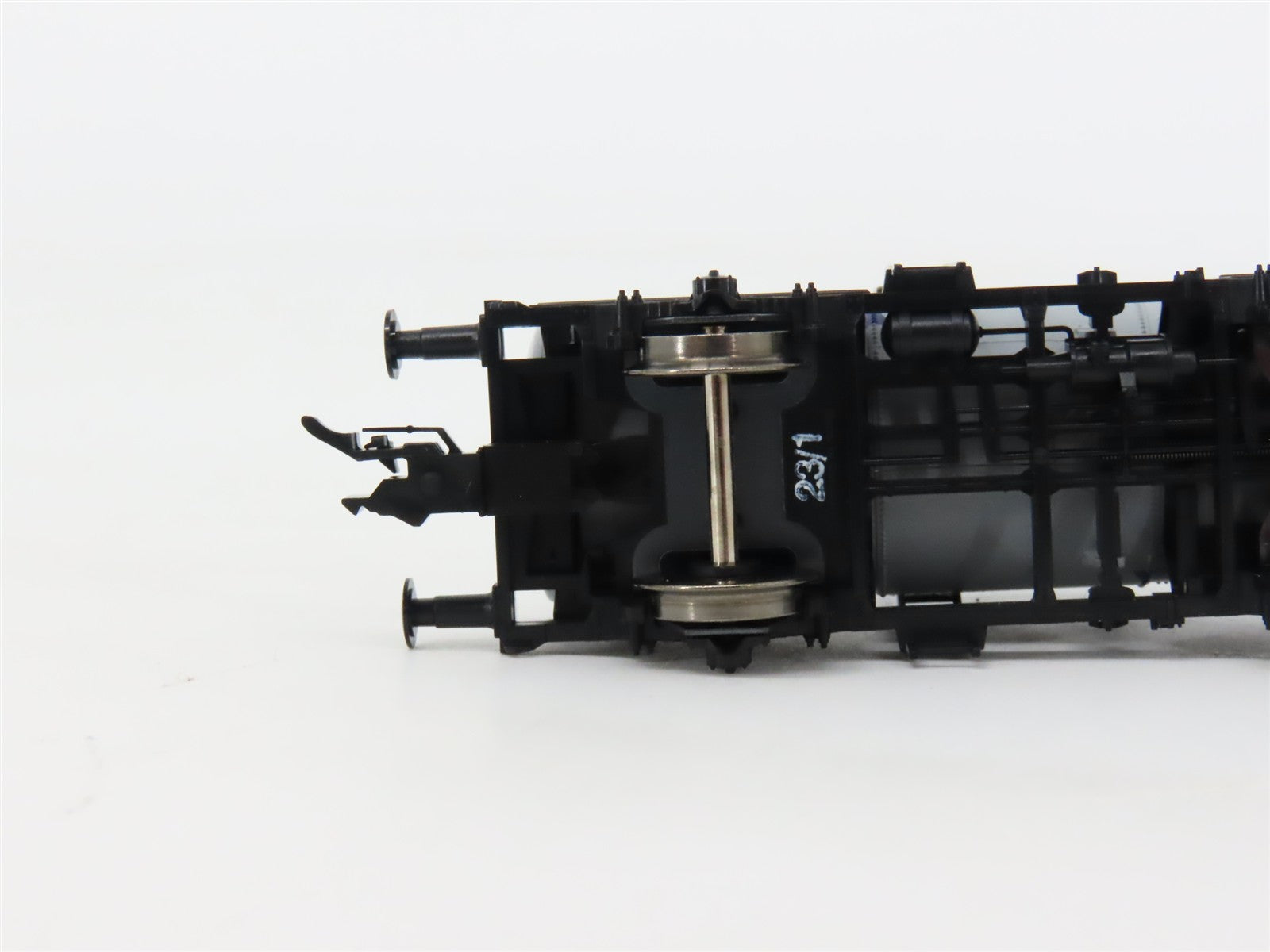HO Scale Fleischmann 5427K DB Deutsche Bahn Vita Kraftfutter Tankcar #536315