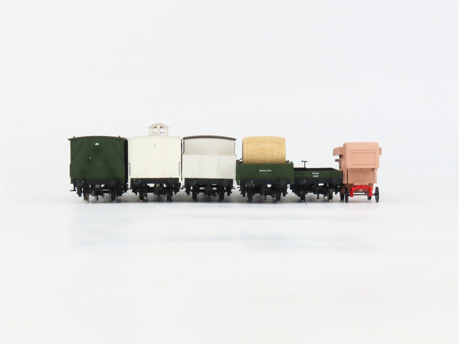 HO Scale Trix 23936 K.Bay.Sts.B. Royal Bavarian Wine Goods 5-Car Train Set