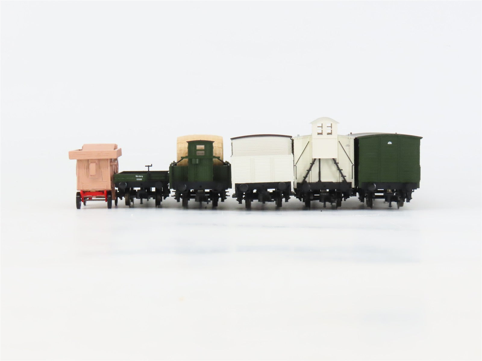 HO Scale Trix 23936 K.Bay.Sts.B. Royal Bavarian Wine Goods 5-Car Train Set