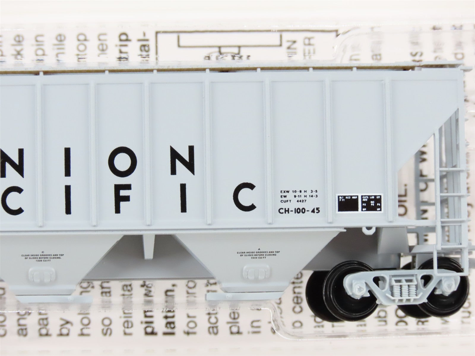 N Scale Micro-Trains MTL 09600102 UP Union Pacific 3-Bay Covered Hopper 80980