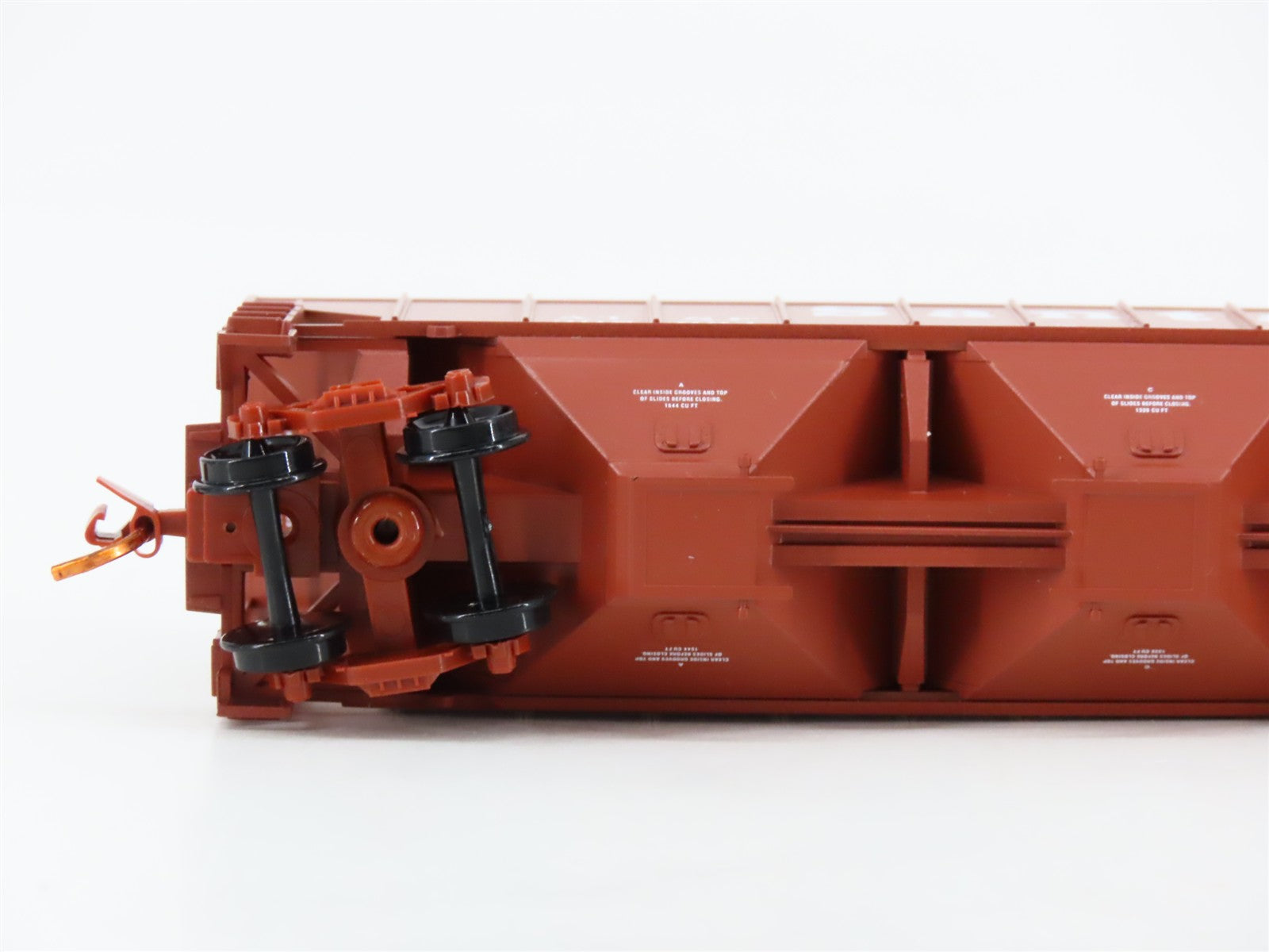 N Scale Micro-Trains MTL 09600010 ATSF Santa Fe 3-Bay Covered Hopper 308694