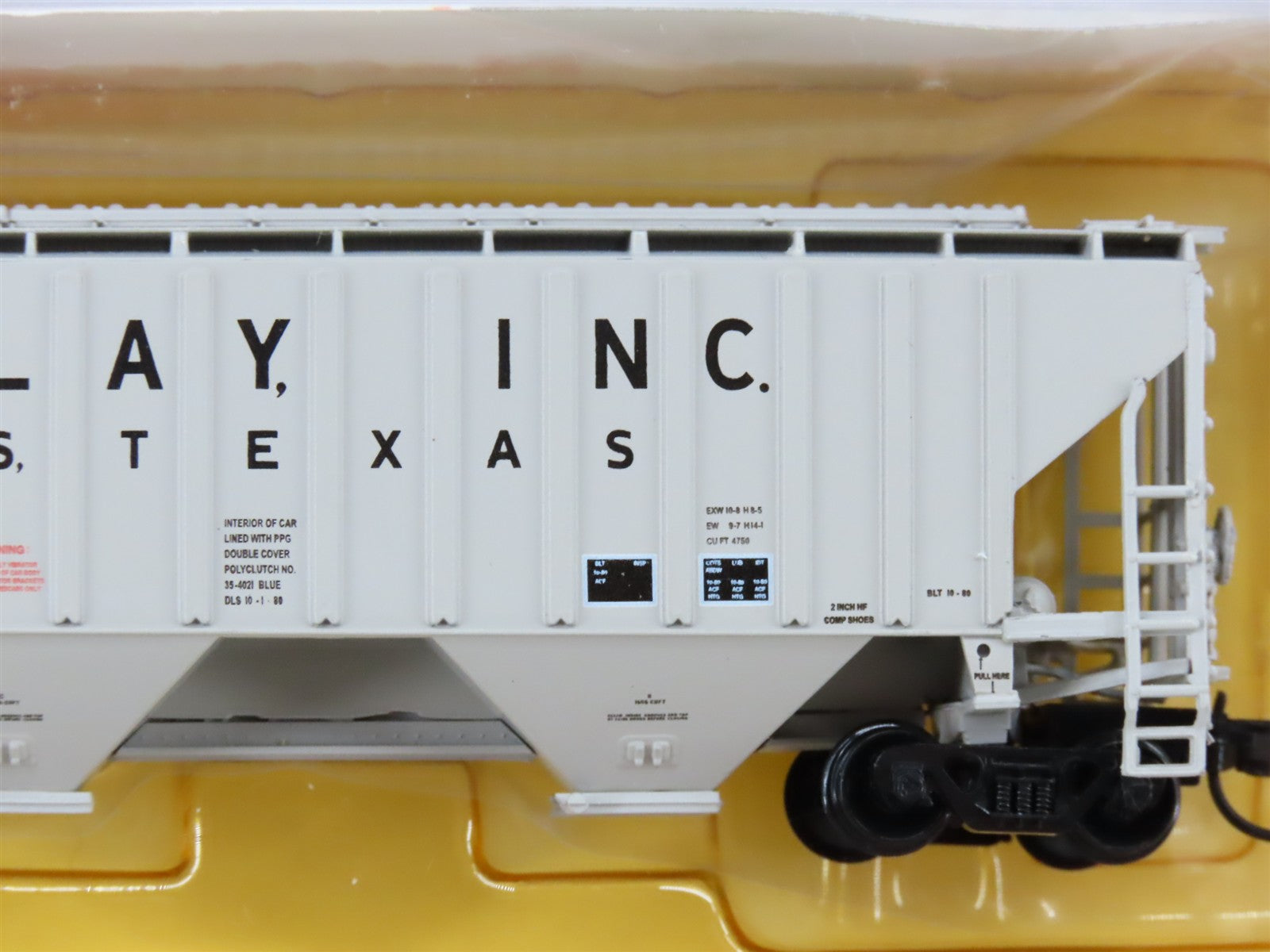 N Scale InterMountain 65336-13 PLCX Frito-Lay 3-Bay Covered Hopper 22308