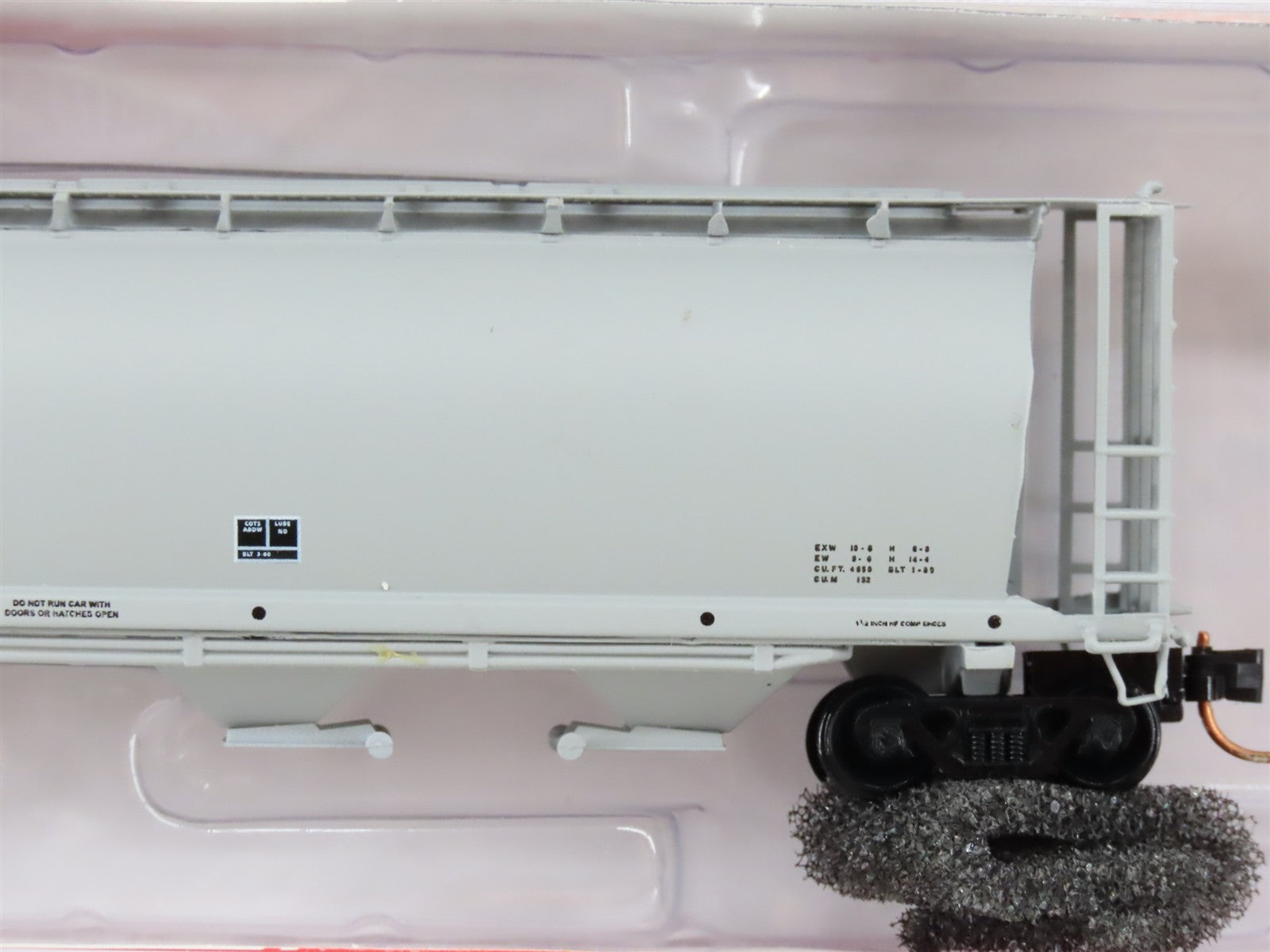 N Scale InterMountain 65126-07 UNPX Procor Cylindrical Covered Hopper 120225