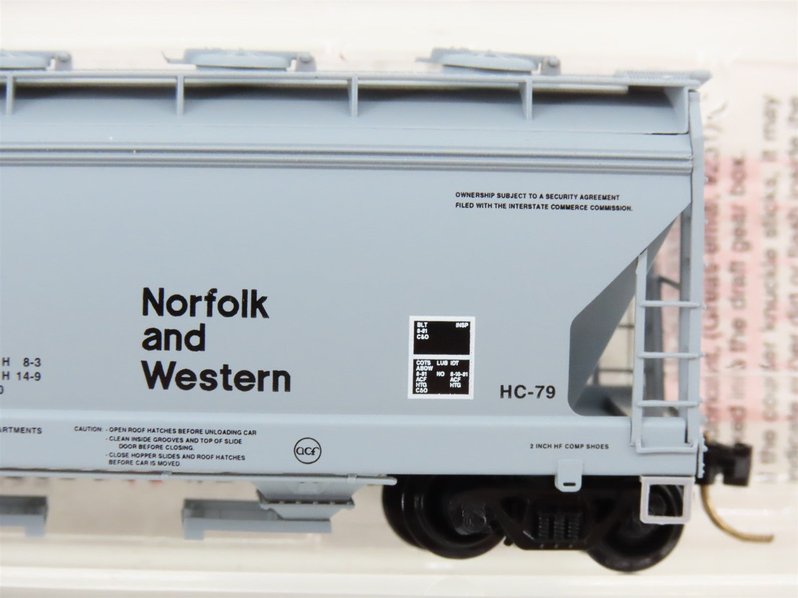 N Scale Micro-Trains MTL 92050 NW Norfolk & Western 2-Bay Covered Hopper 180783
