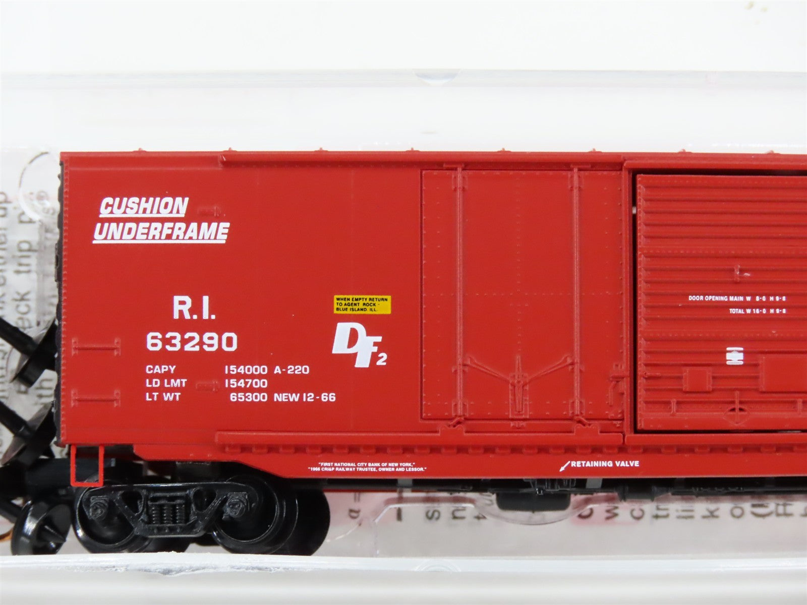 N Micro-Trains MTL 07600070 RI Rock Island 50' Plug & Sliding Door Box Car 63290