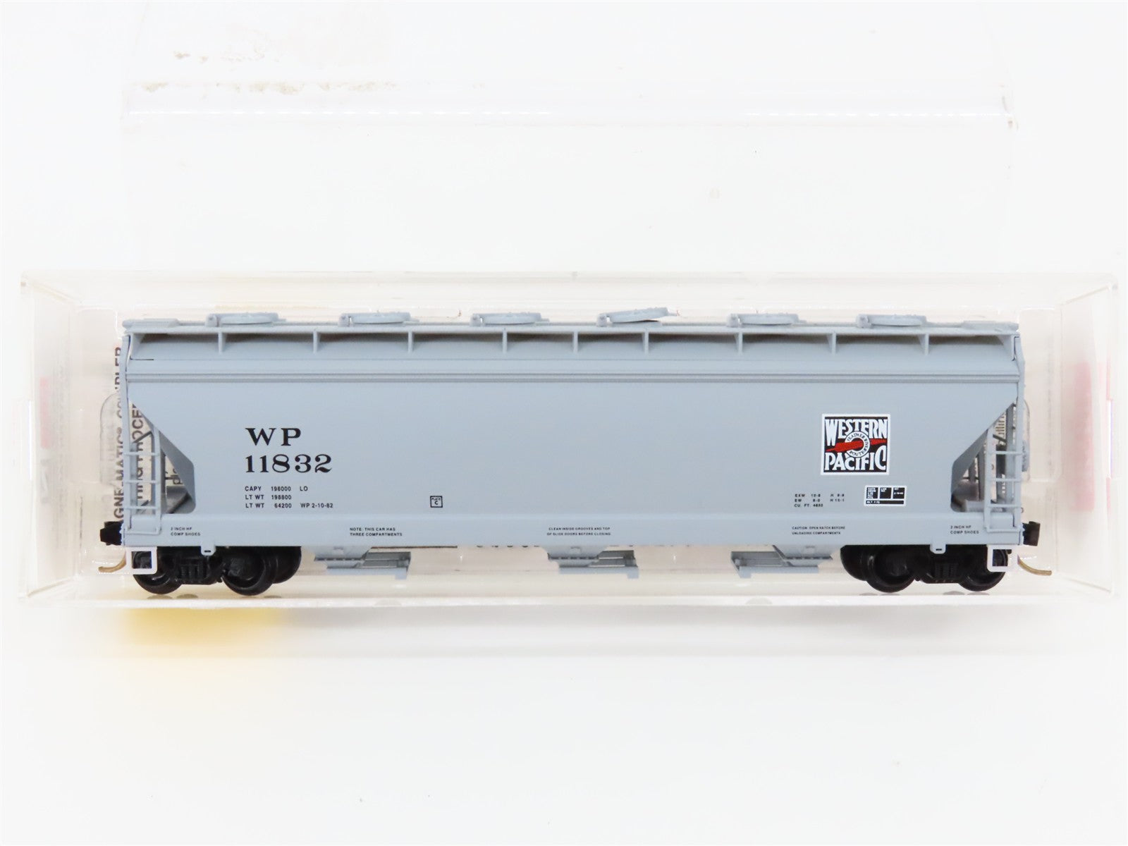 N Scale Micro-Trains MTL 93050 WP Western Pacific 3-Bay Covered Hopper 11832
