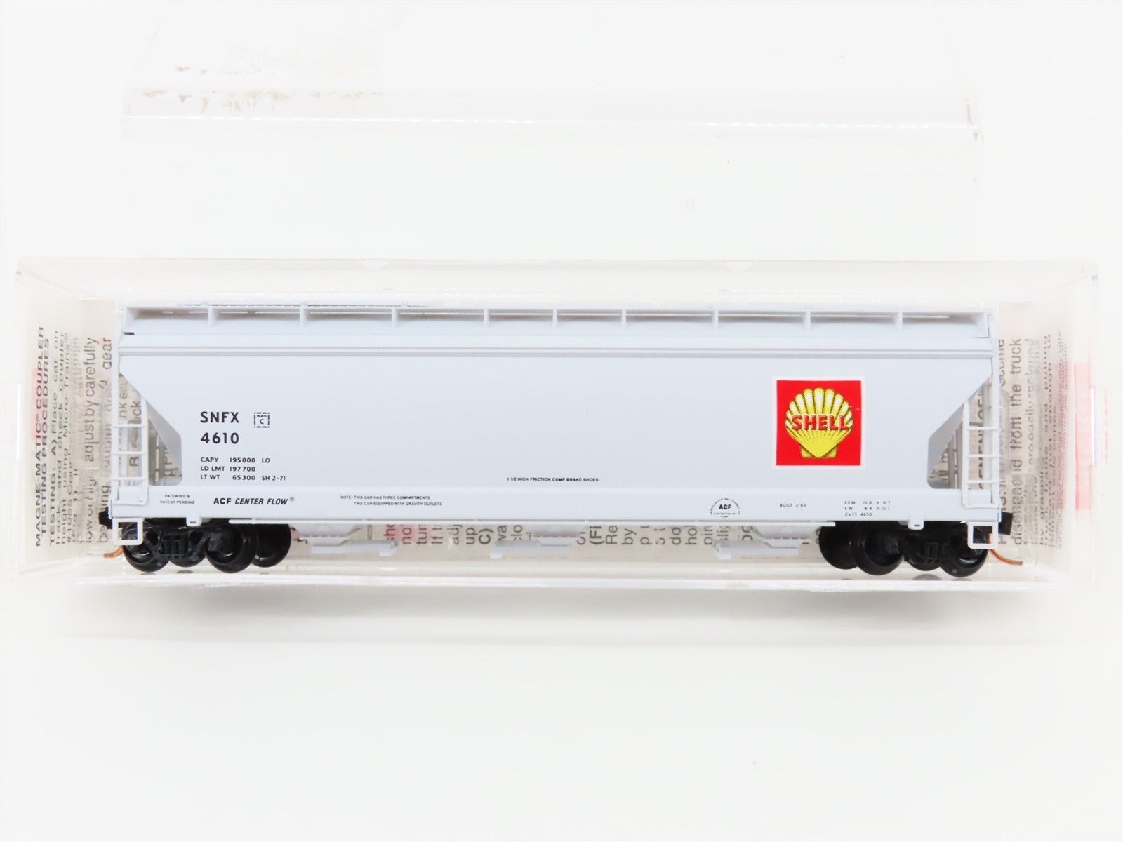 N Scale Micro-Trains MTL 94210 SNFX Shell Oil Company 3-Bay Covered Hopper 4610