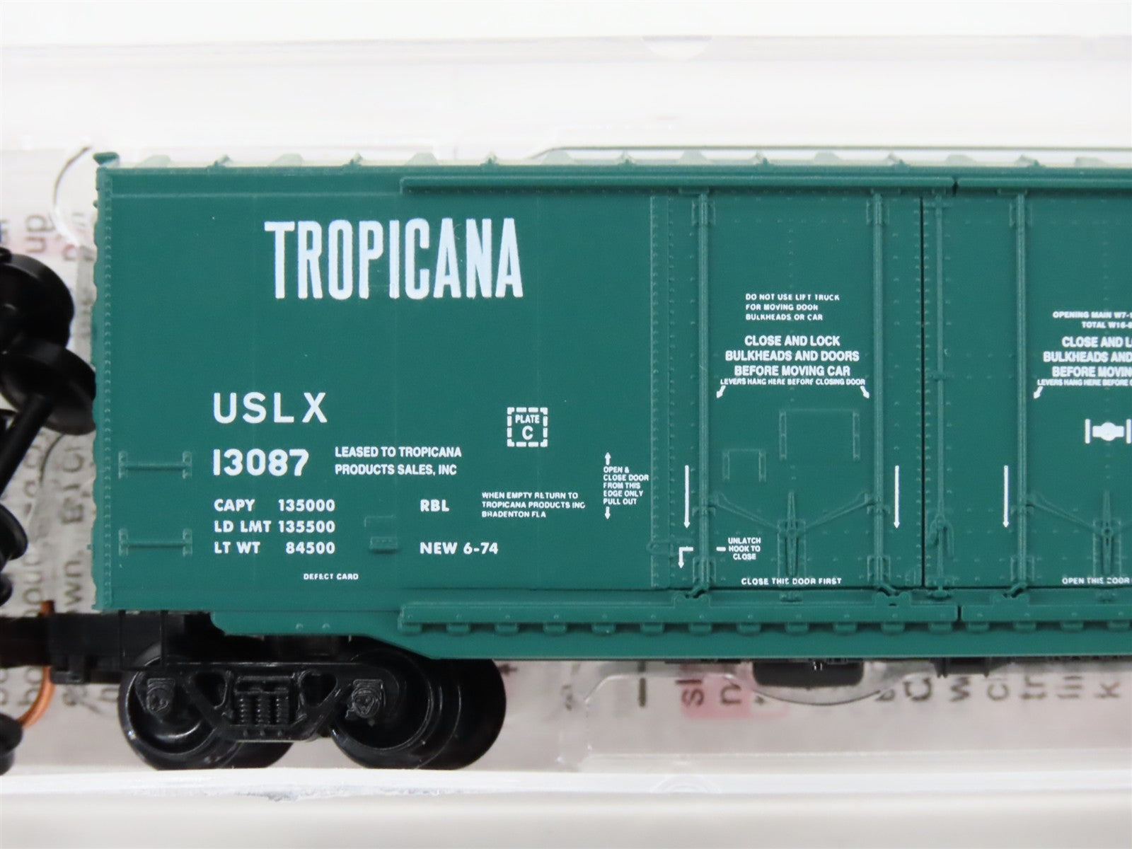 N Scale Micro-Trains MTL 75040 USLX Tropicana 50' Box Car 13087