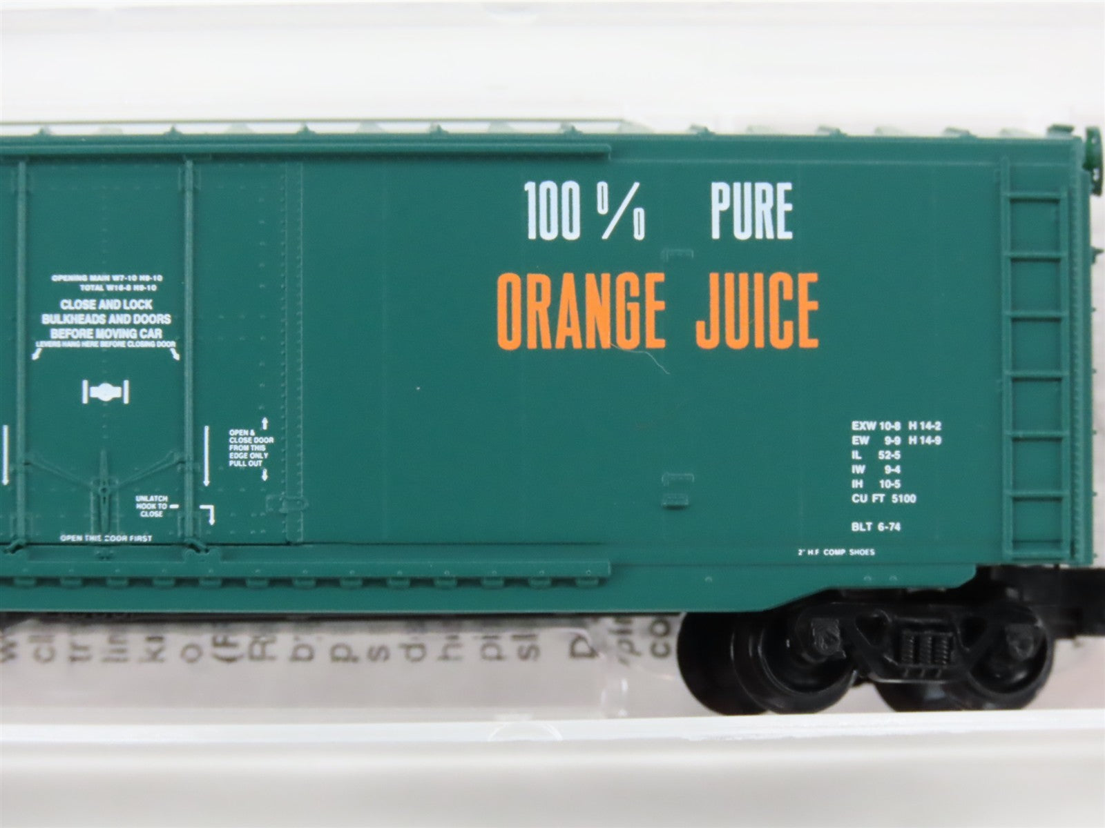 N Scale Micro-Trains MTL 75040 USLX Tropicana 50' Box Car 13087