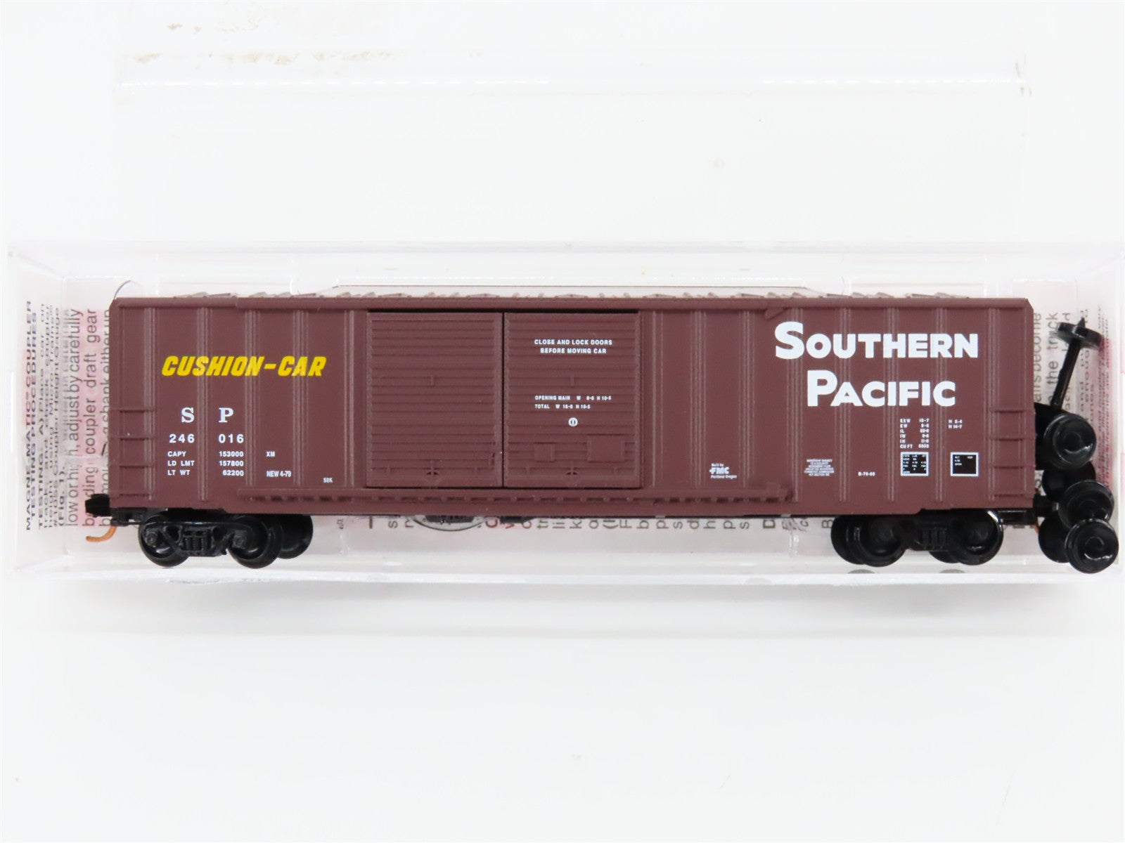 N Scale Micro-Trains MTL 03000050 SP Southern Pacific 50' Box Car 246016