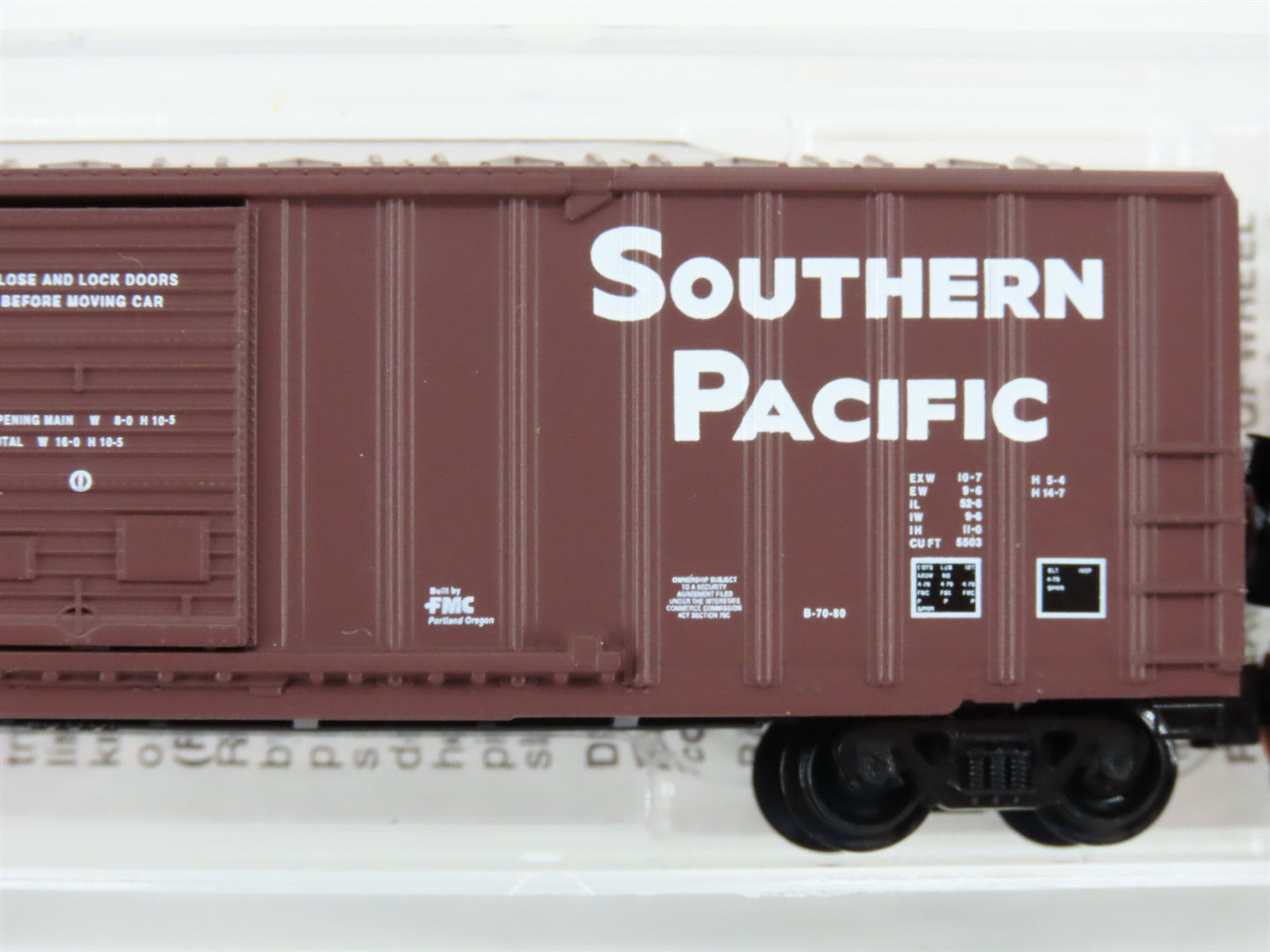 N Scale Micro-Trains MTL 03000050 SP Southern Pacific 50' Box Car 246016
