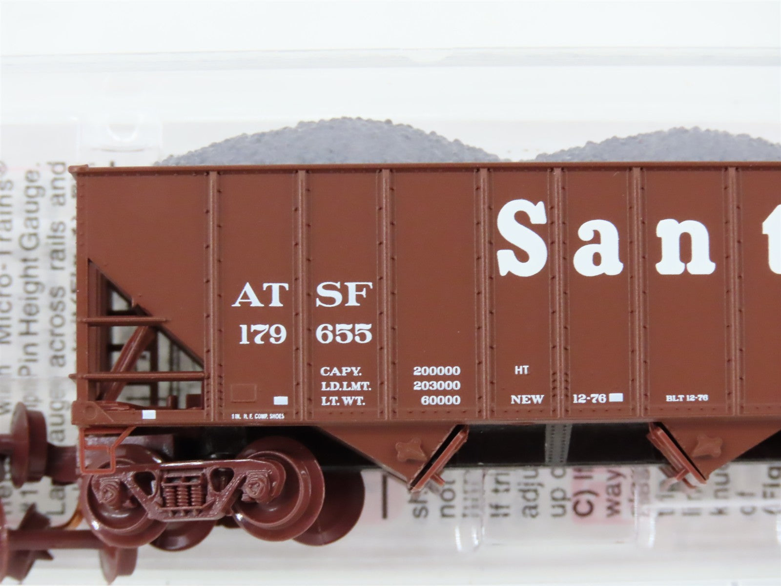 N Scale Micro-Trains MTL 108120.1 ATSF Santa Fe 3-Bay Open Hopper 179655 w/ Load