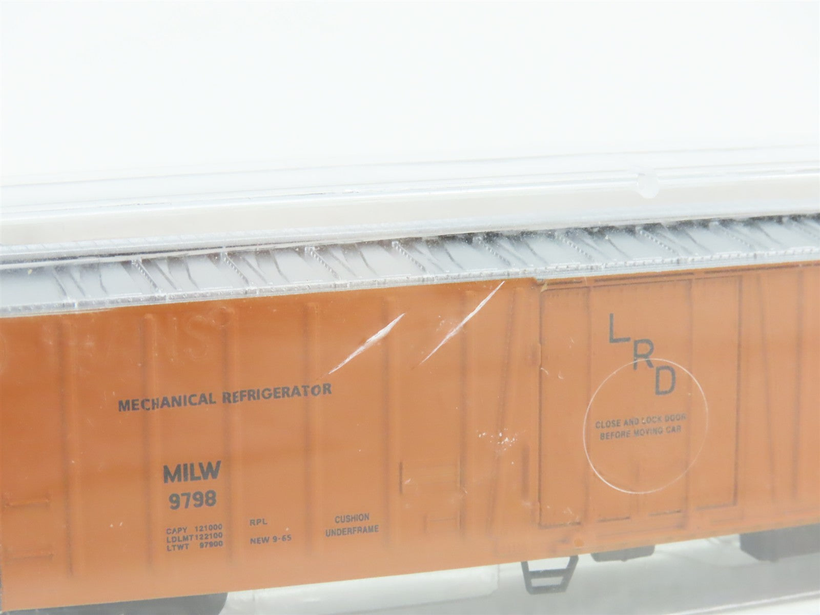 N Scale Micro-Trains MTL 70040 MILW Milwaukee Road Mechanical Reefer 9798