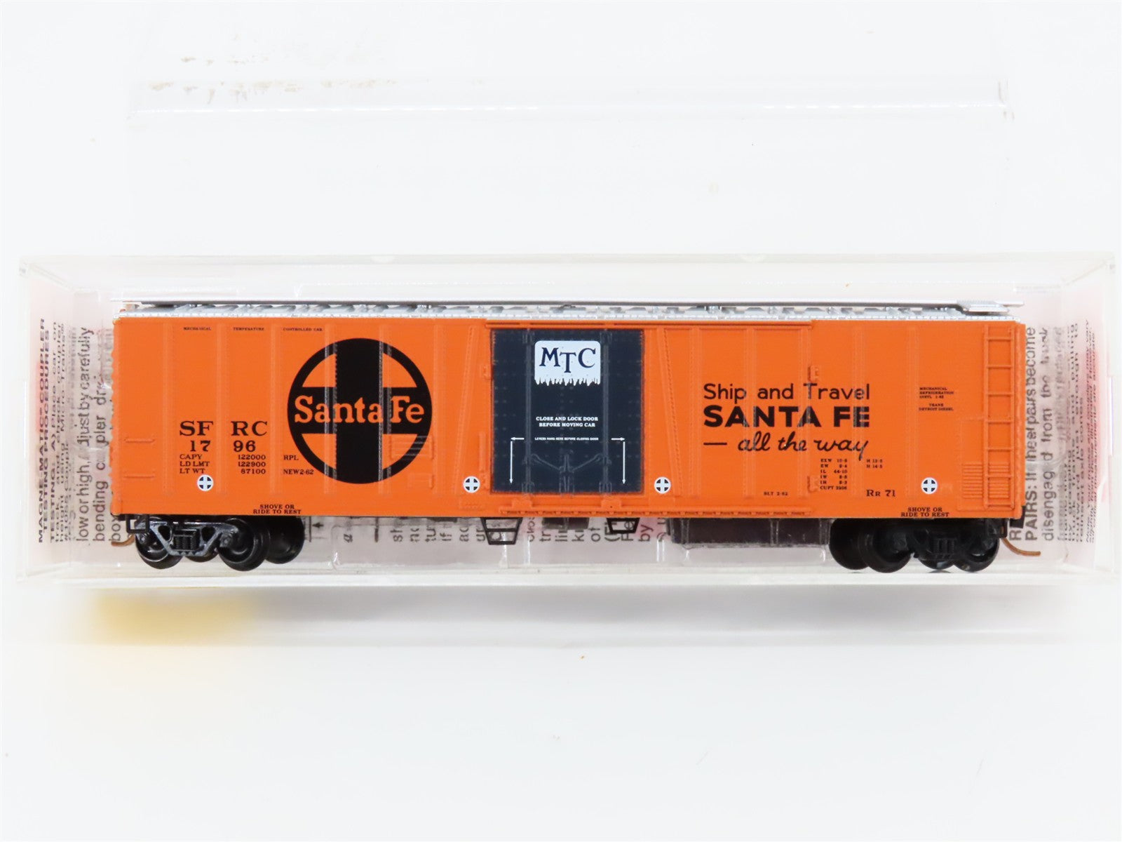 N Scale Micro-Trains MTL 70070 SFRC Santa Fe 51' Mechanical Reefer 1796