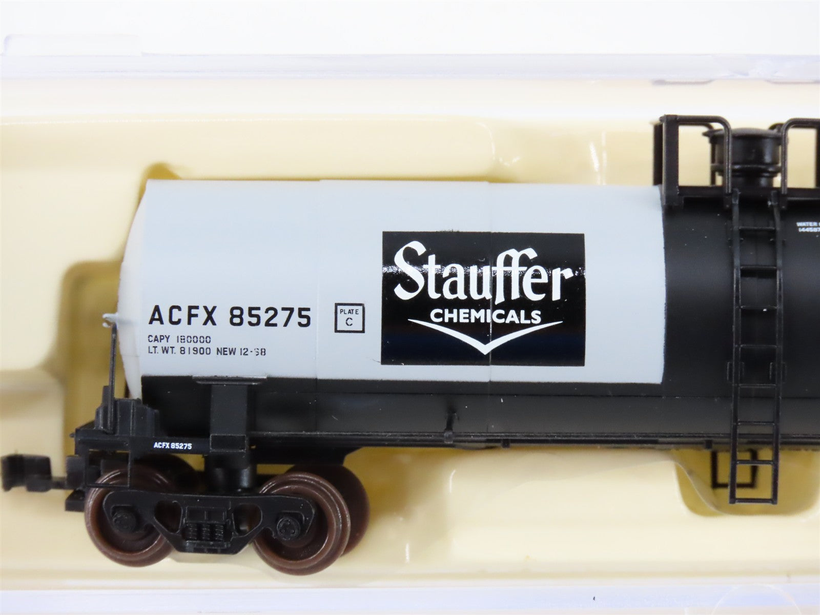N Scale Atlas 40571 ACFX Stauffer Chemical 17,360 Gal. Tank Car 85275