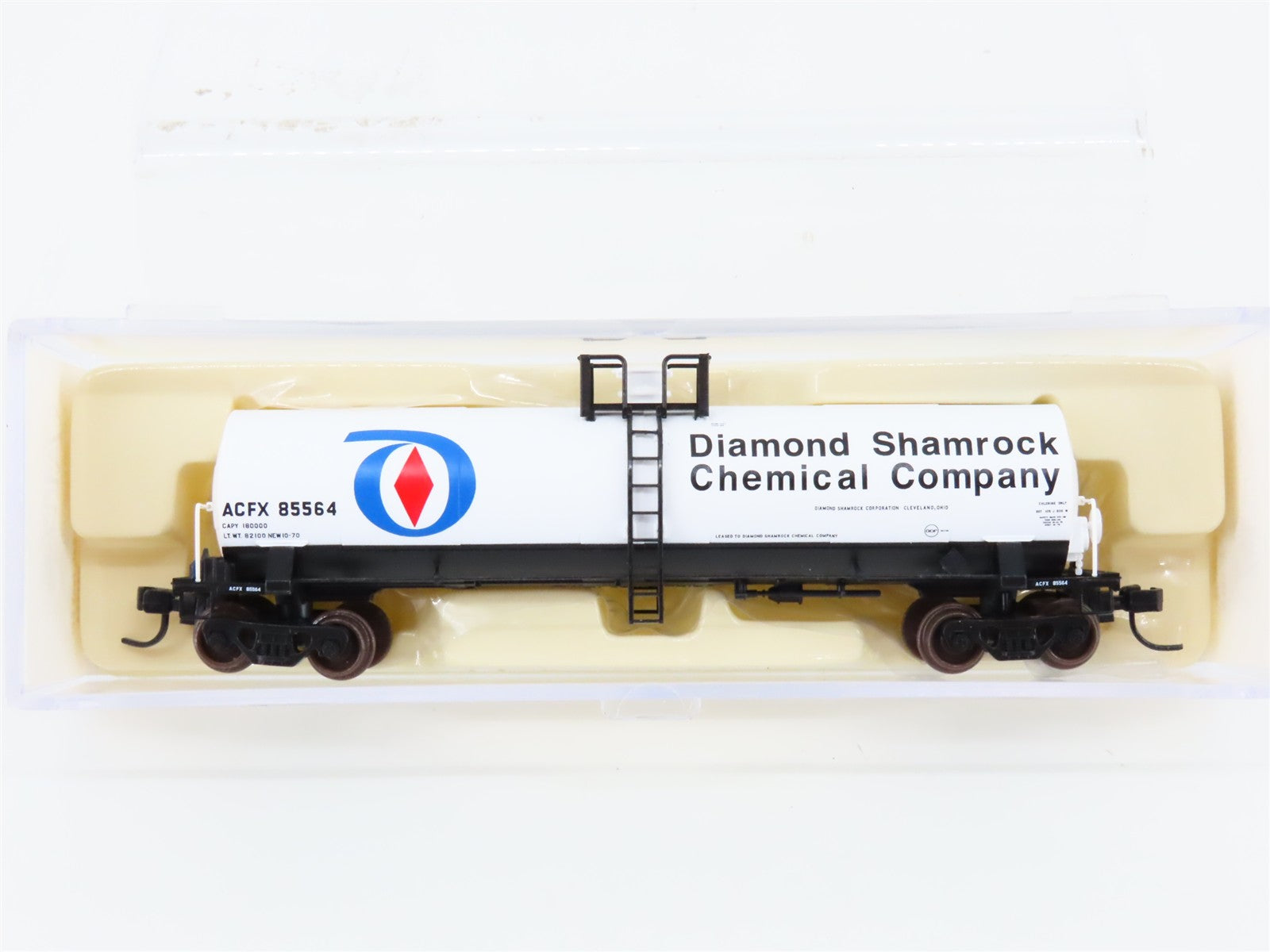 N Scale Atlas 40532 ACFX Diamond Shamrock Tank Car 85564