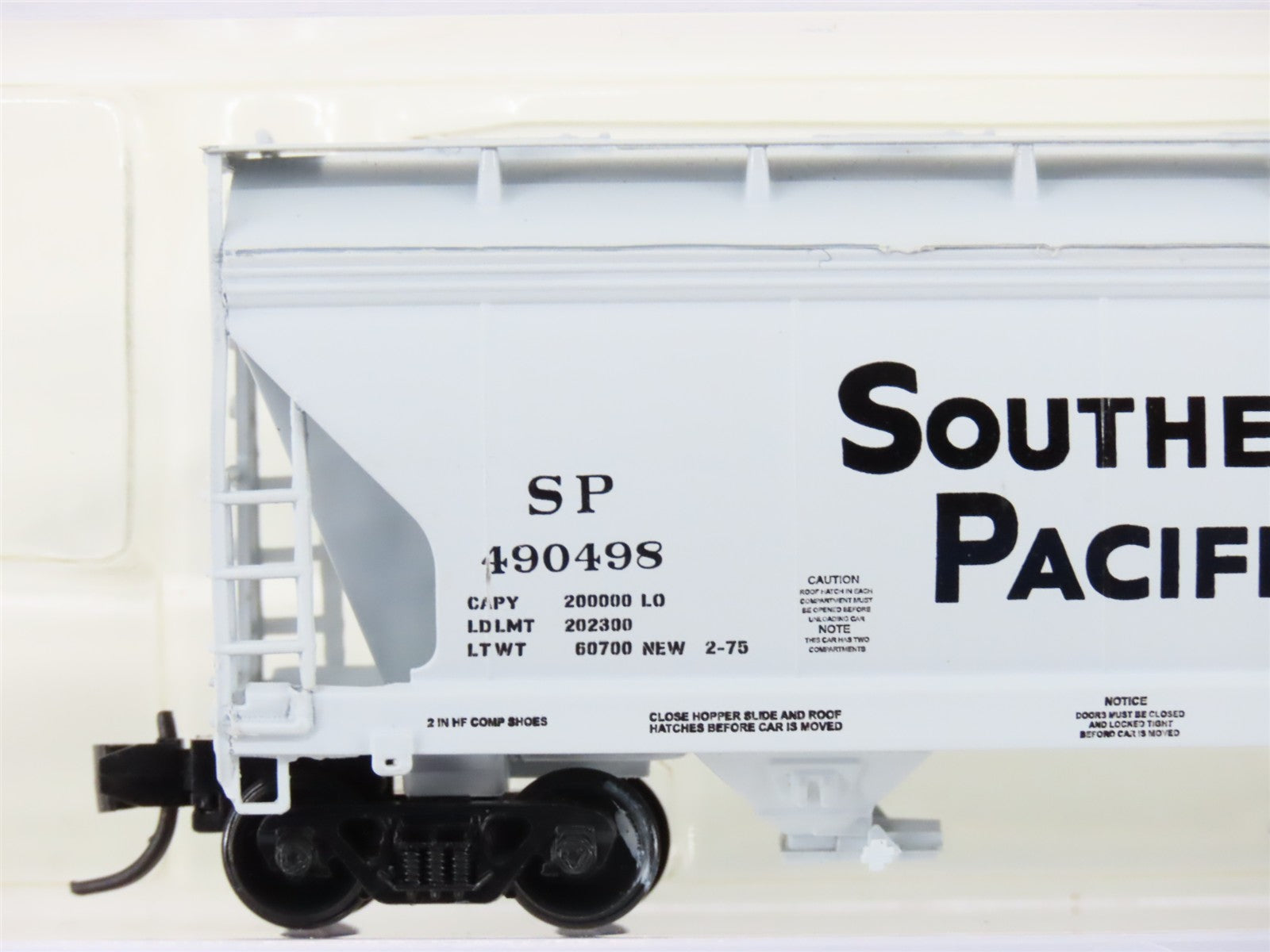 N Scale InterMountain 66511-06 SP Southern Pacific 2-Bay Hopper 490498