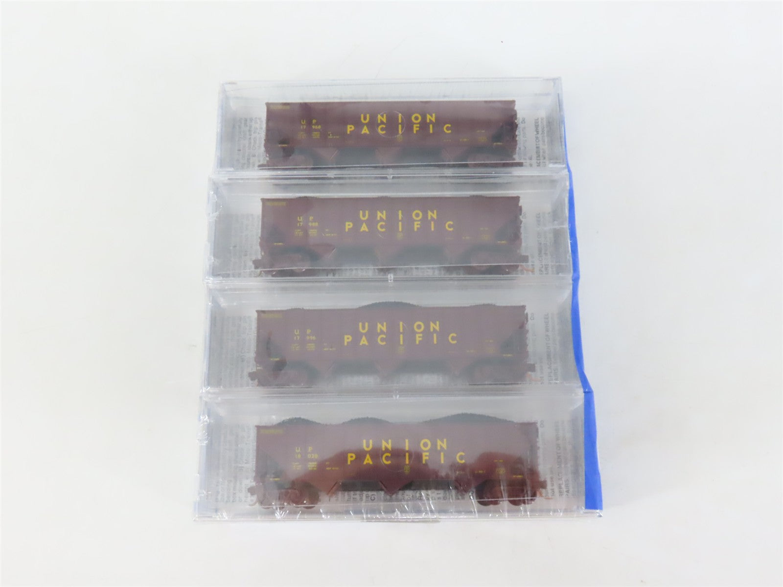 N Scale Micro-Trains MTL NSC 04-18 UP Union Pacific 3-Bay Hopper w/Load 4-Pack