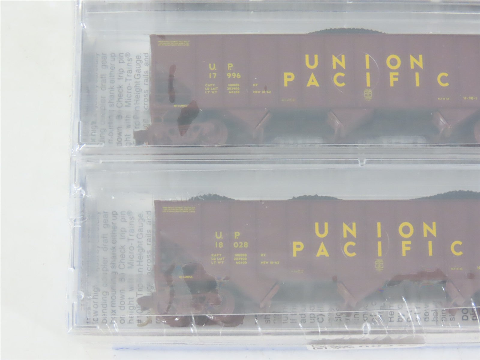 N Scale Micro-Trains MTL NSC 04-18 UP Union Pacific 3-Bay Hopper w/Load 4-Pack