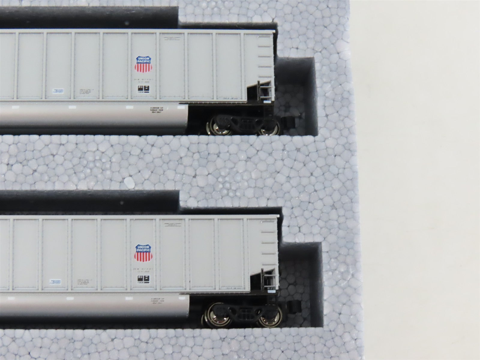 N Scale KATO 106-4604 UP Union Pacific BethGon Coalporter 8-Car Set
