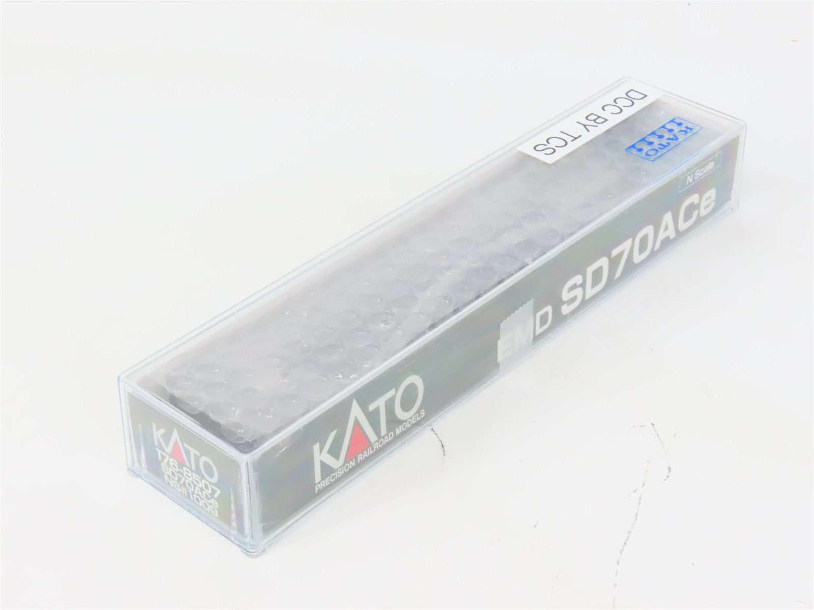 N Scale Kato 176-8507 NS Norfolk Southern SD70ACe Diesel Locomotive #1009 wDCC
