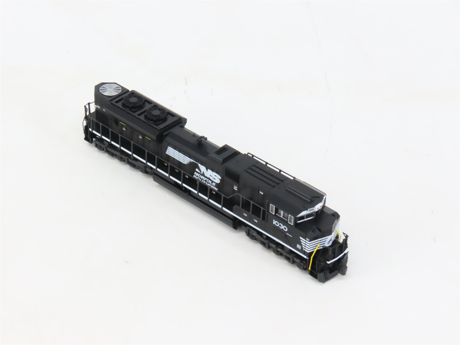 N Scale Kato 176-8514 NS Norfolk Southern SD70ACe Diesel Locomotive #1030