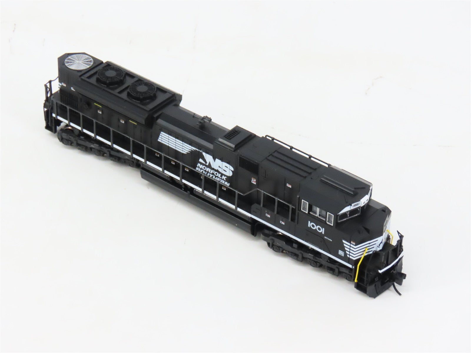 N Scale Kato 176-8513 NS Norfolk Southern SD70ACe Diesel Locomotive #1001 wDCC