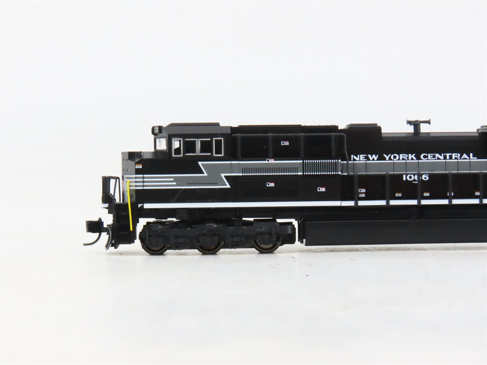 N Scale Kato 176-8504 NS New York Central Heritage SD70ACe Diesel #1066 wDCC