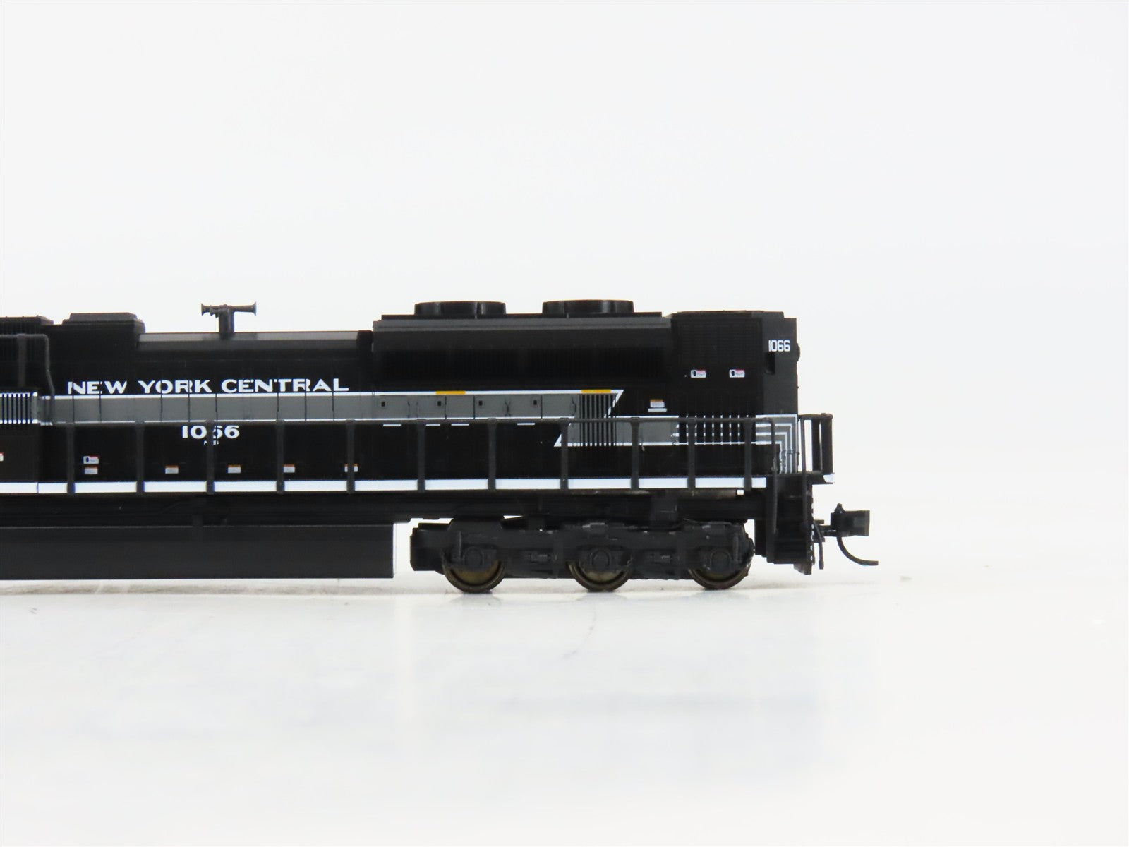 N Scale Kato 176-8504 NS New York Central Heritage SD70ACe Diesel #1066 wDCC