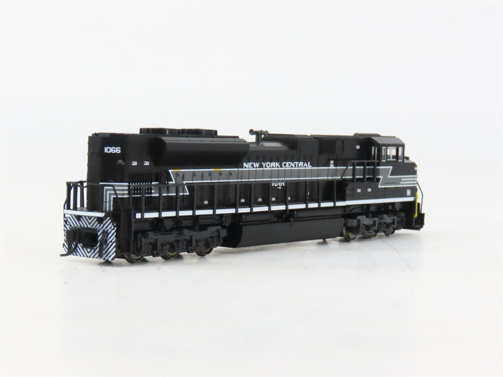 N Scale Kato 176-8504 NS New York Central Heritage SD70ACe Diesel #1066 wDCC