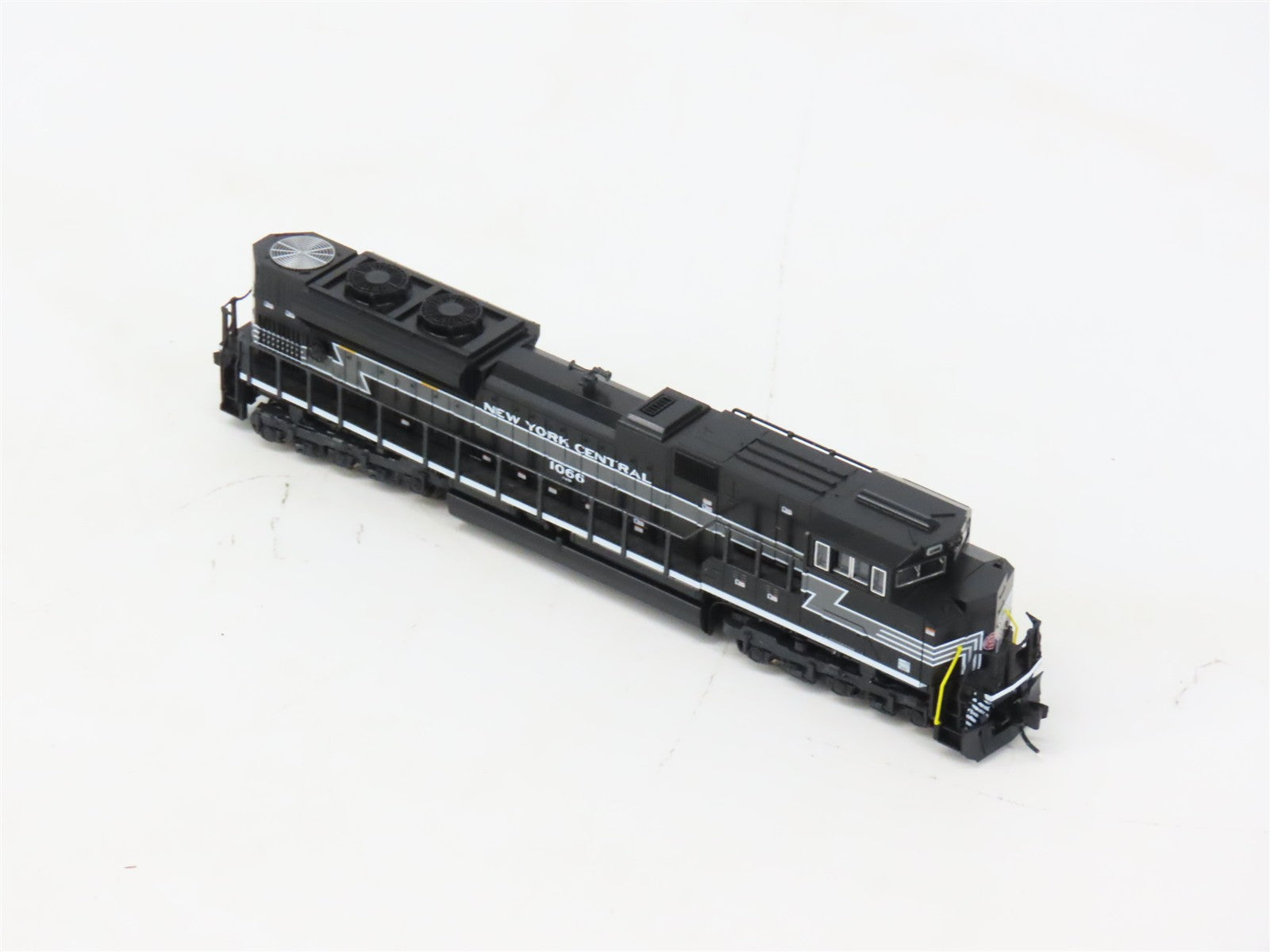 N Scale Kato 176-8504 NS New York Central Heritage SD70ACe Diesel #1066 wDCC