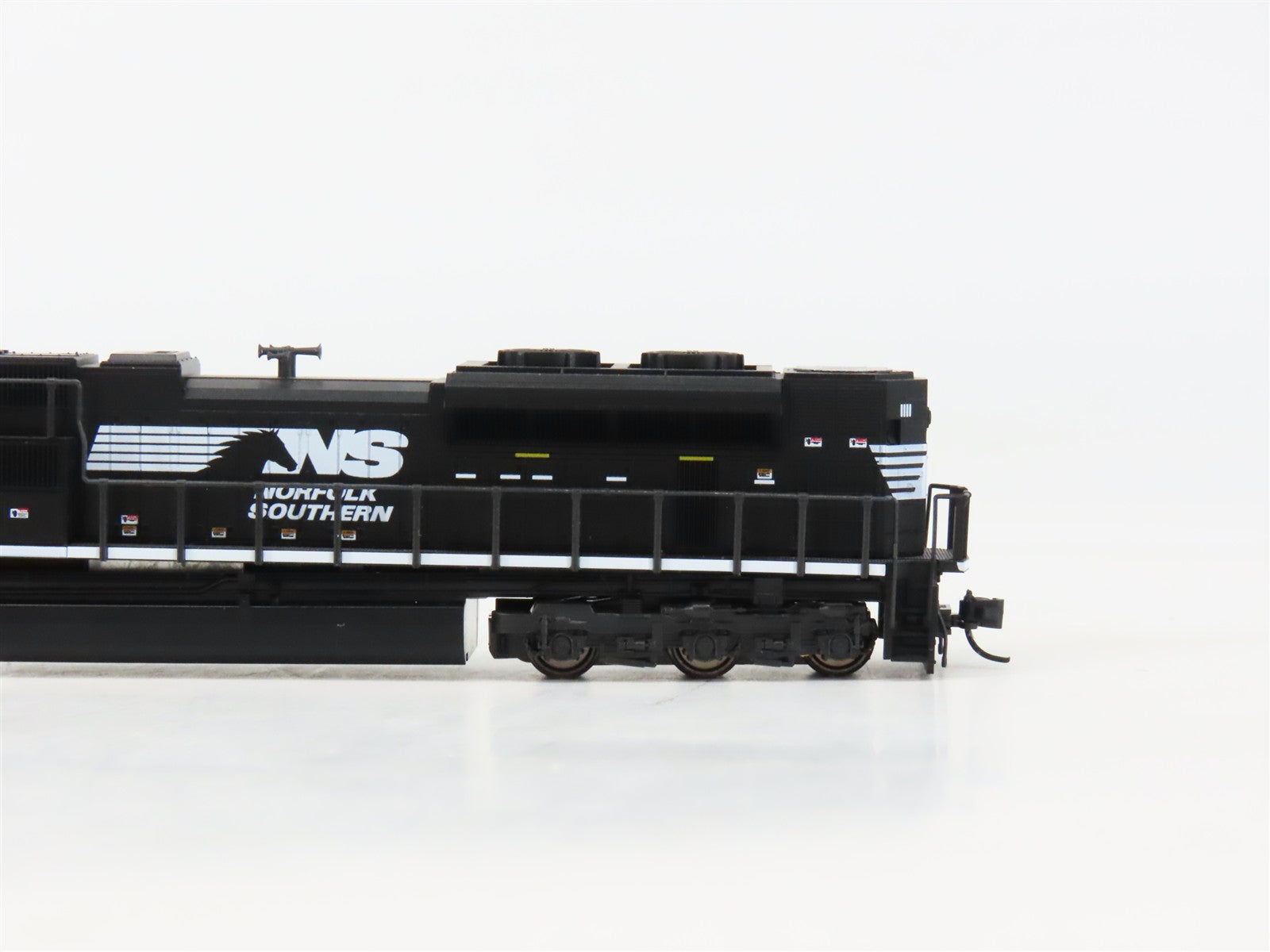 N Scale Kato 176-8515 NS Norfolk Southern SD70ACe Diesel Locomotive #1111 wDCC
